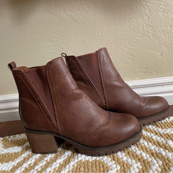 MIA Ankle Pull On Boots Size 7 US - Picture 1 of 6